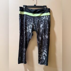 Active Life Black and White Leggings with Stretchy Fit